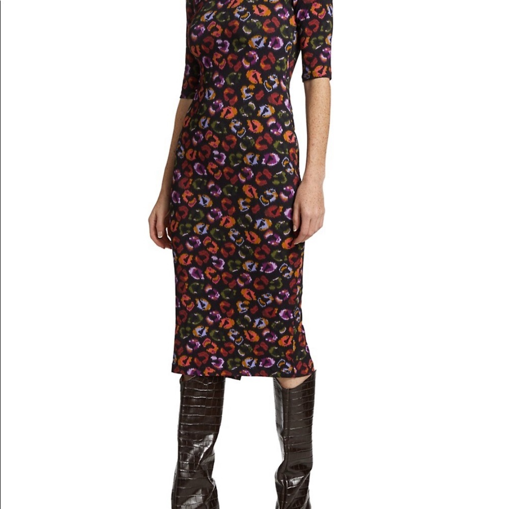 Farm Rio
Leopard-Print Fitted Sheath Dress - Picture 3 of 9